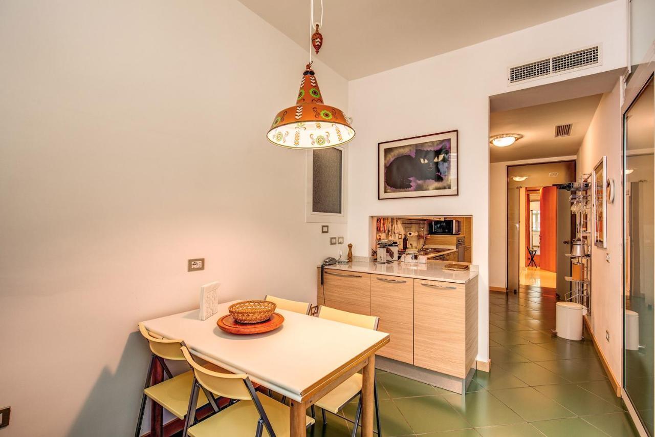 Terrazza Piccolomini: Elegant Apartment Stunning View Over Rome/St Peter'S Dome ภายนอก รูปภาพ