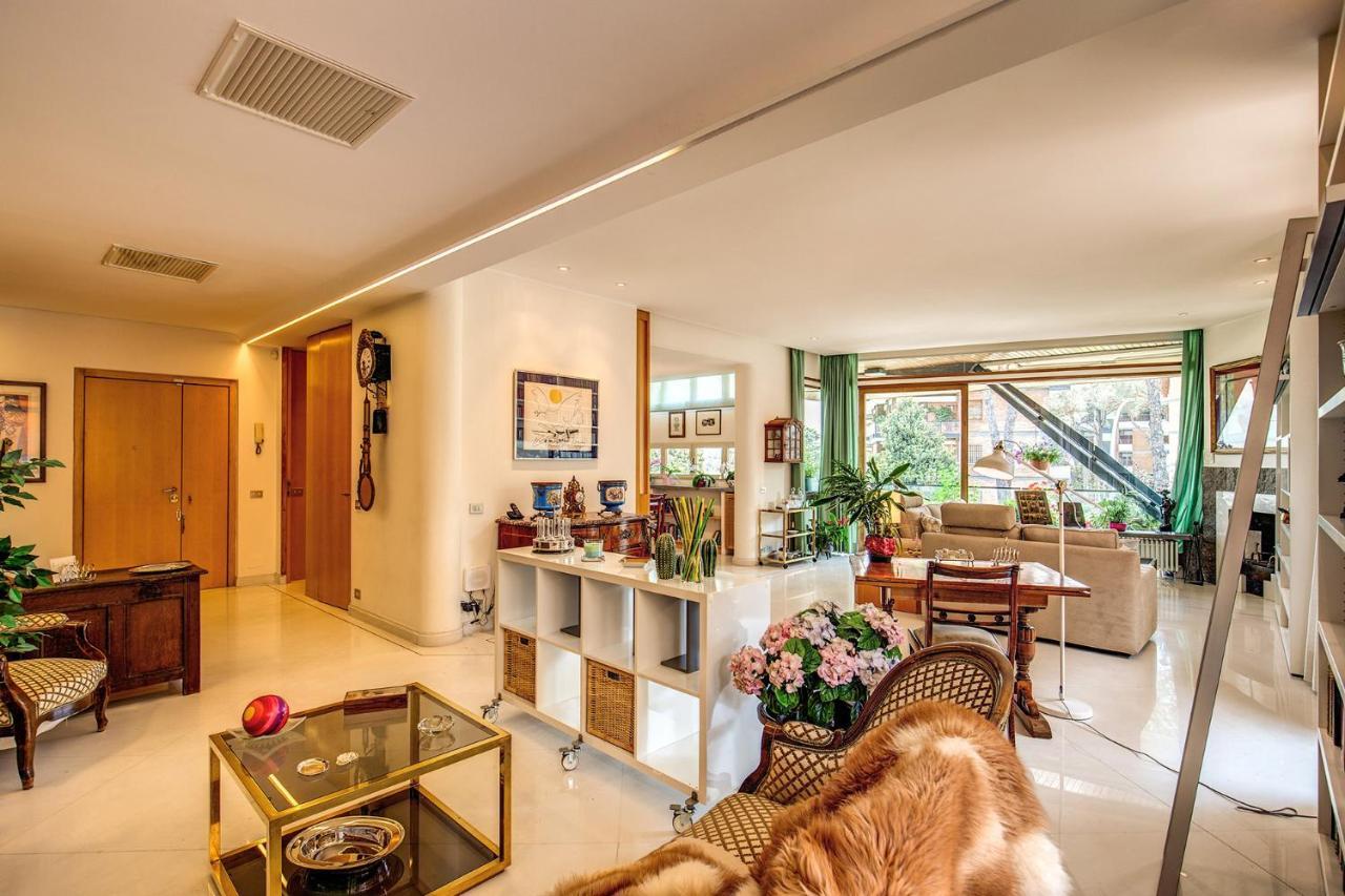 Terrazza Piccolomini: Elegant Apartment Stunning View Over Rome/St Peter'S Dome ภายนอก รูปภาพ