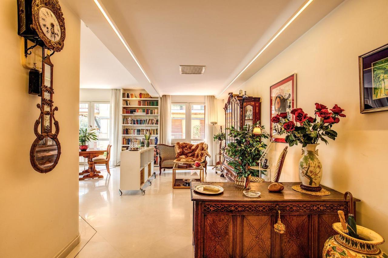 Terrazza Piccolomini: Elegant Apartment Stunning View Over Rome/St Peter'S Dome ภายนอก รูปภาพ