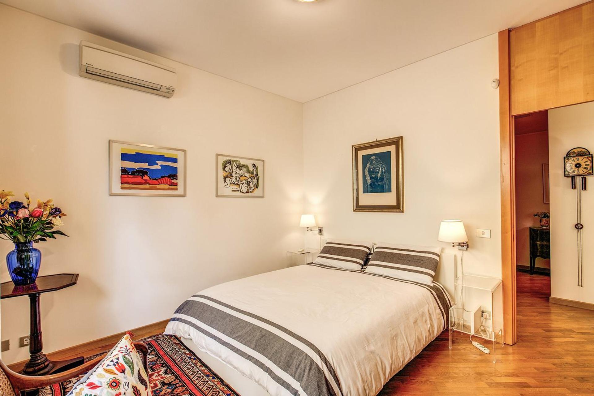 Terrazza Piccolomini: Elegant Apartment Stunning View Over Rome/St Peter'S Dome ภายนอก รูปภาพ